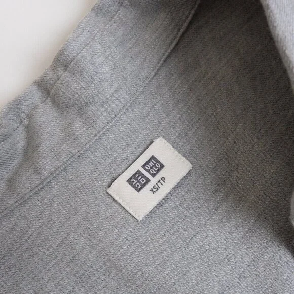 🚨 Uniqlo Soft Brushed Long Sleeve Shirt Gray - Picture 5 of 13